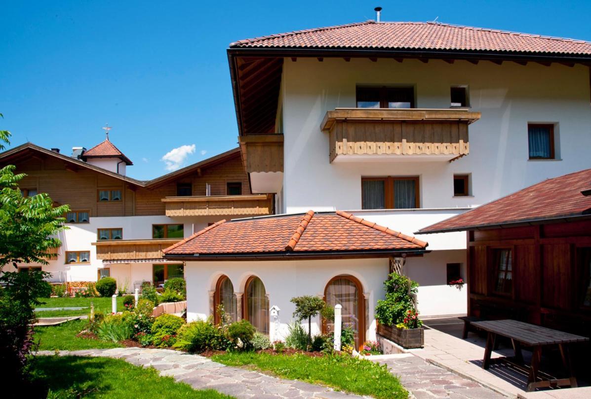 Hotel Tannenhof Brunico
