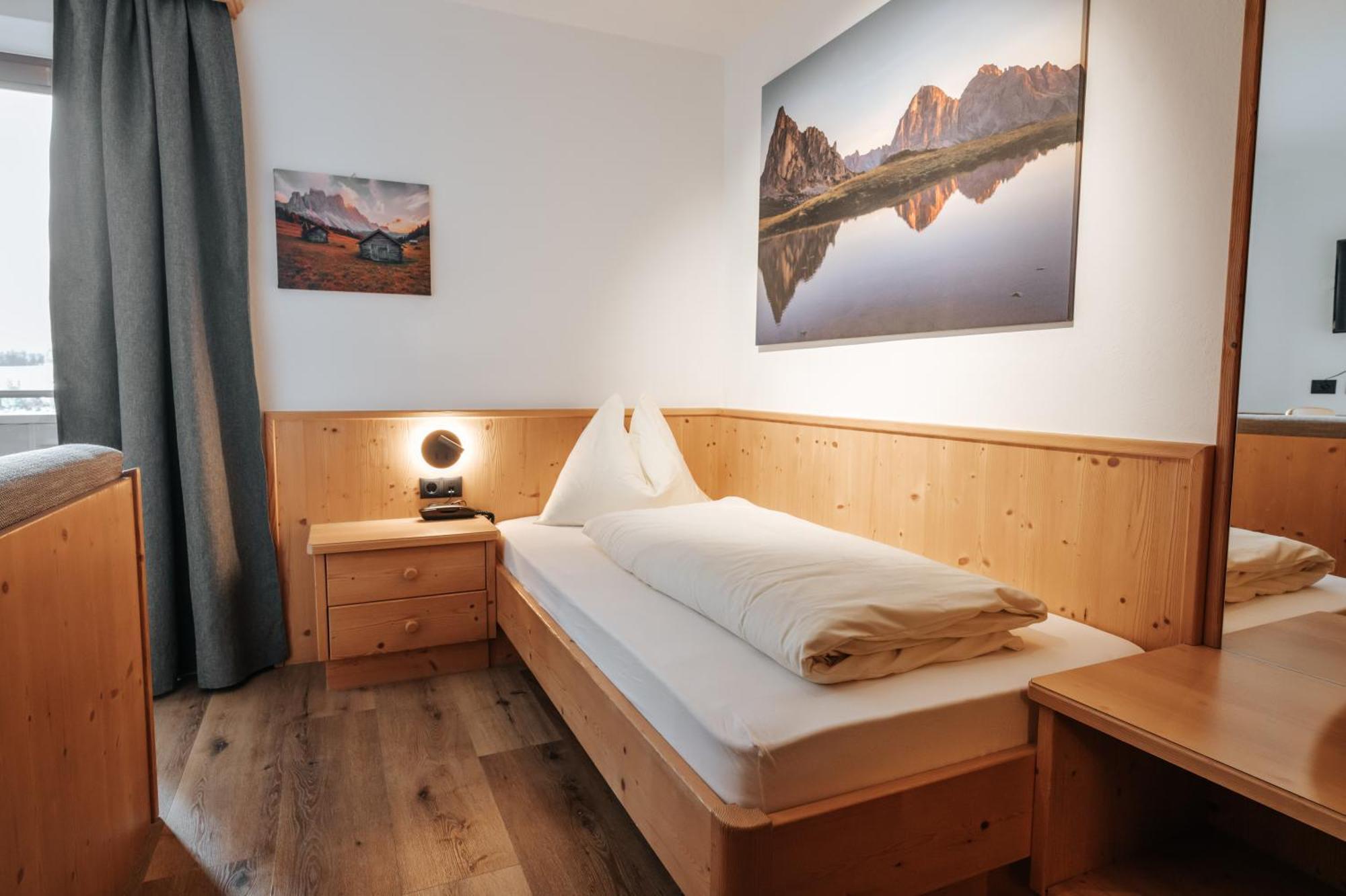 Tannenhof Hotel 3*